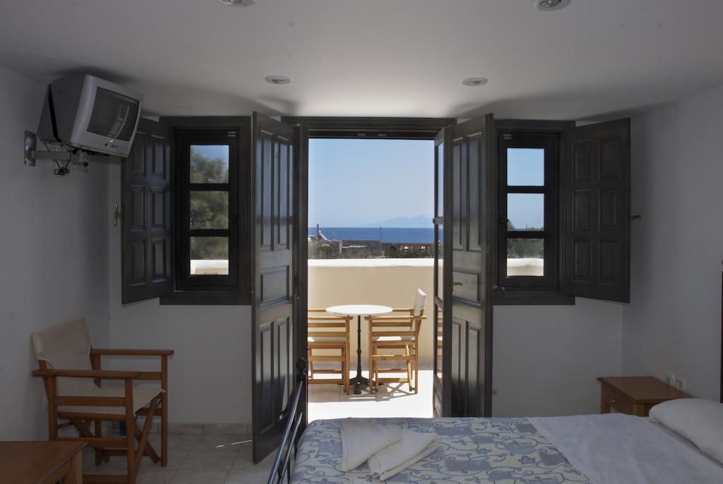 Dagris Villa Studios Kamári Rum bild